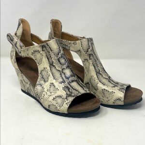 Jolimall Cream Black Snakeskin Pattern Wedge Sandals Size 10